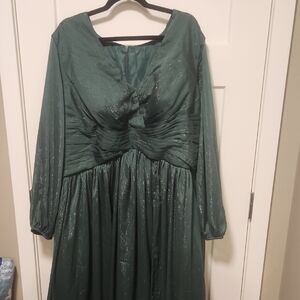 Elegant Green Long Sleeve Dress